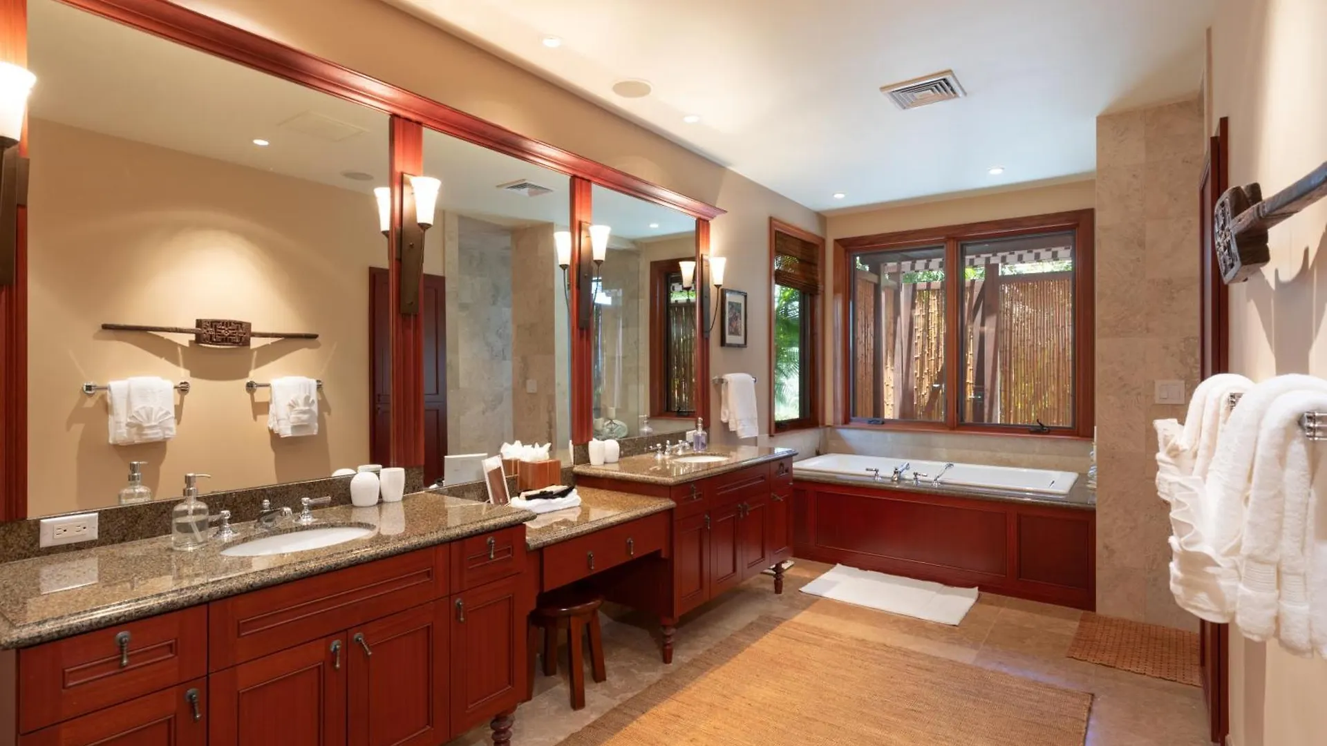 One Ocean Ohana Expansive Views Exclusive Oceanfront Grotto Pool Plus Private Pool Spa 唯客乐渡假村