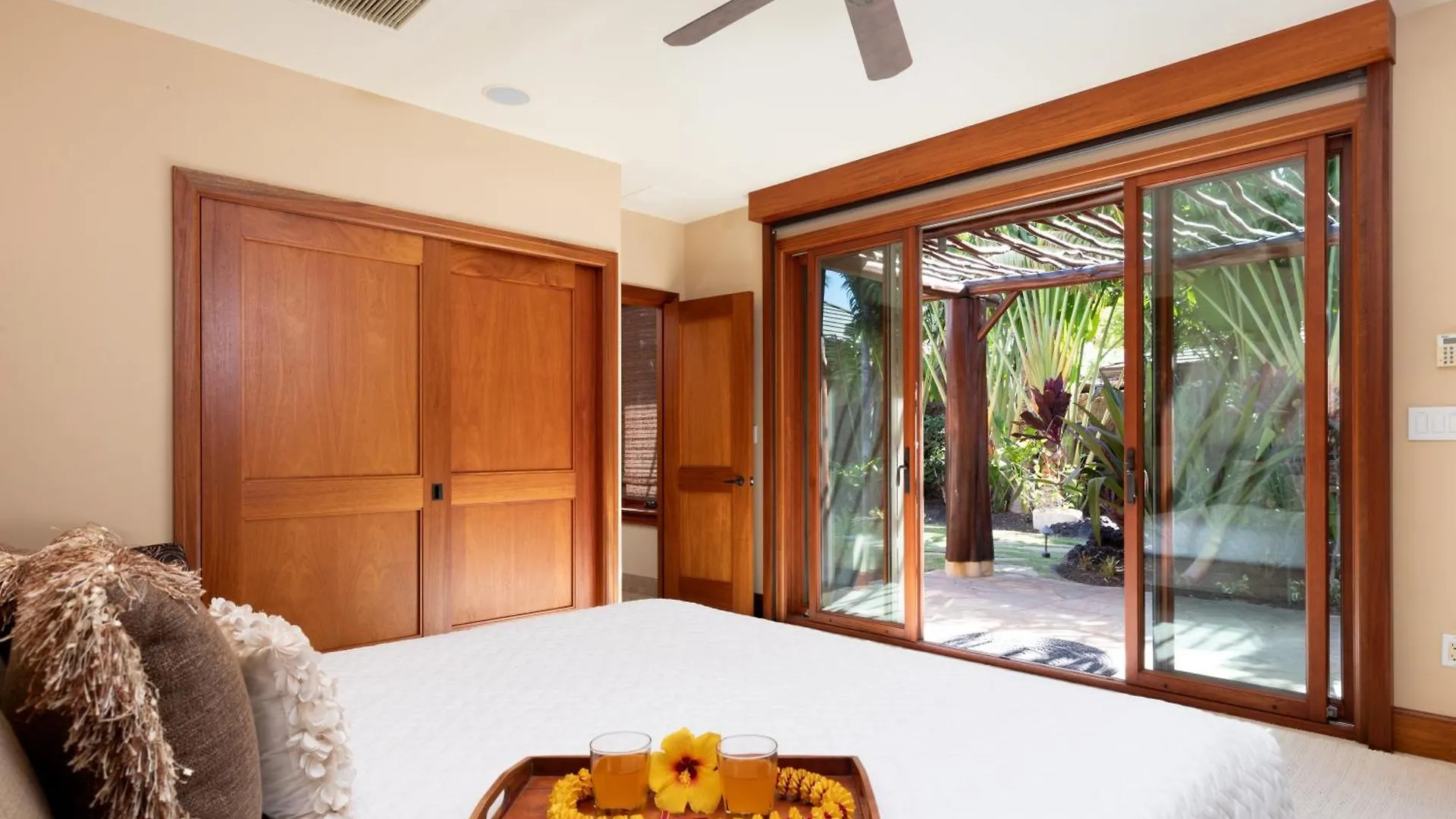One Ocean Ohana Expansive Views Exclusive Oceanfront Grotto Pool Plus Private Pool Spa 唯客乐渡假村 度假居